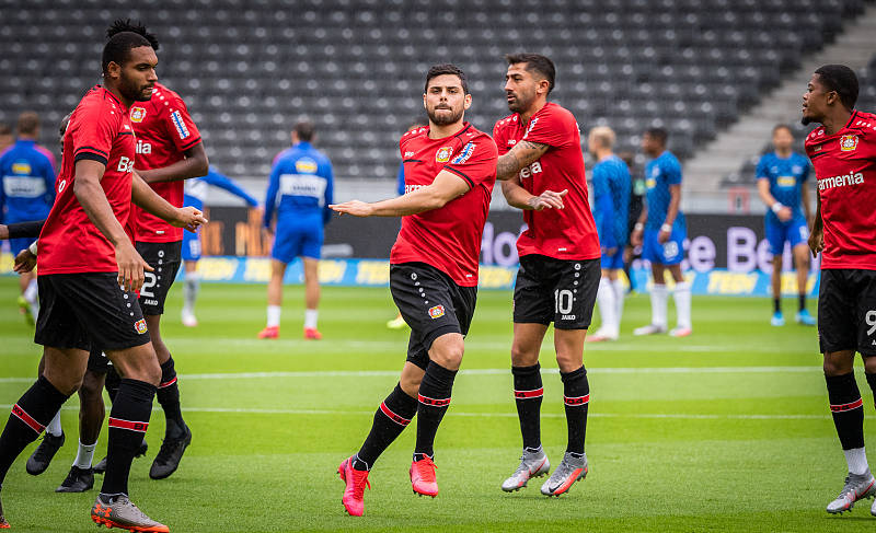  德甲收官战悬念丛生三队争夺欧冠资格