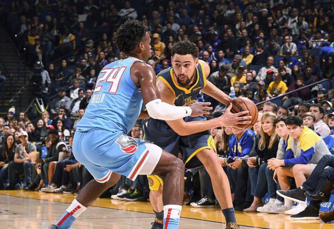  国王新球馆揭幕战惜败金州勇士队  